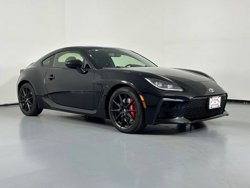 Used 2025 Toyota GR86 Premium w/ Performance Package RWD image 1