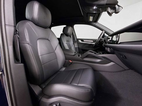 New 2026 Porsche Cayenne image 29