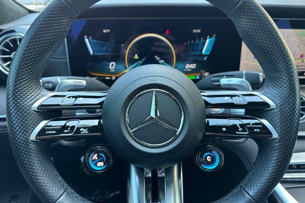 Used 2023 Mercedes-Benz AMG GT 43 image 28