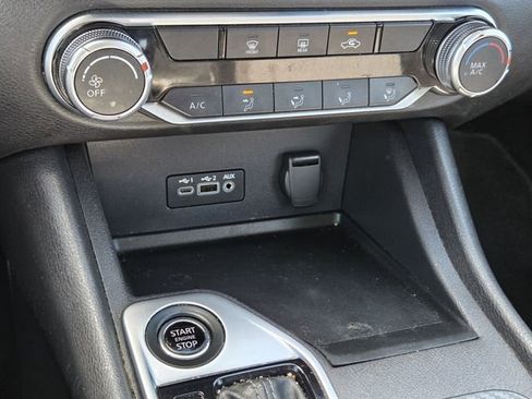 Certified 2022 Nissan Sentra SV image 18