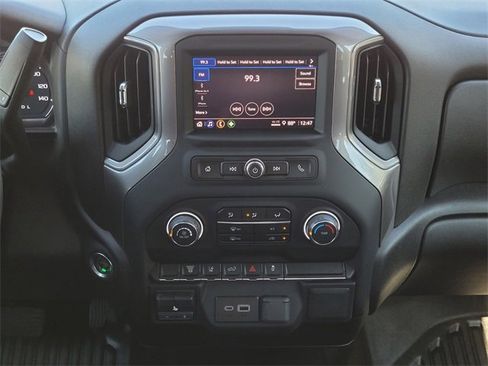 Used 2024 Chevrolet Silverado 2500 W/T image 13