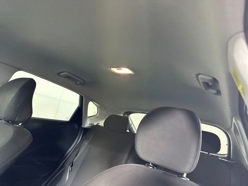 Used 2025 Hyundai Kona SEL image 12