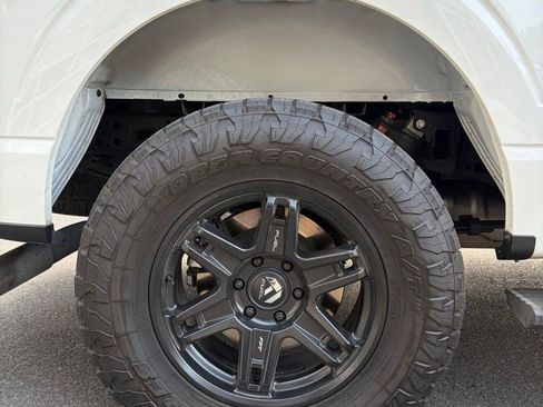 Used 2022 Ford F150 Platinum w/ Equipment Group 701A High AWD/4WD image 19