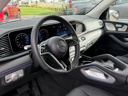 Certified 2026 Mercedes-Benz GLS 450 4MATIC image 21