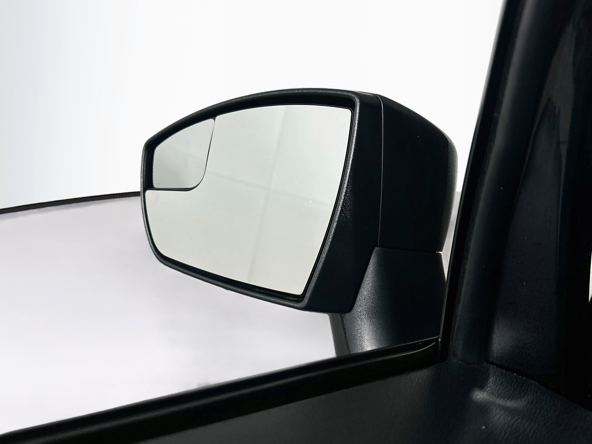 Used 2021 Ford EcoSport S FWD image 16