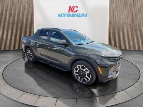 New 2025 Hyundai Santa Cruz Limited image 3