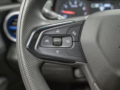 Used 2025 Chevrolet Trax LS FWD image 19