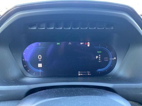 Used 2024 Volvo XC90 T8 Ultimate w/ Lounge Package image 19