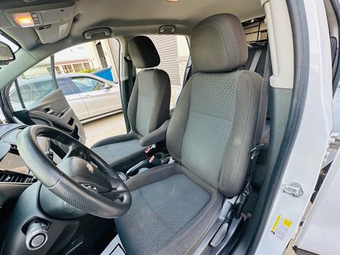 Used 2020 Chevrolet Trax LS w/ Tint and Cruise Package FWD image 17