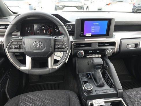 New 2025 Toyota 4Runner SR5 image 9