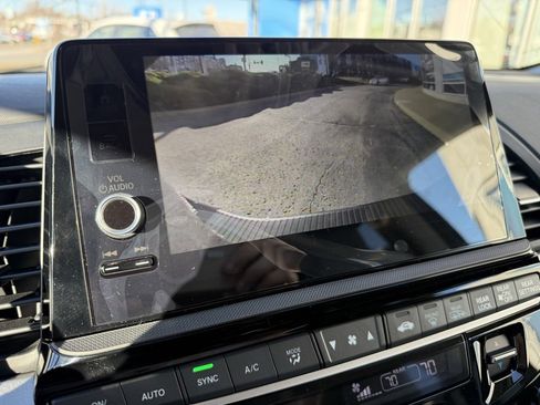New 2026 Honda Odyssey Touring image 6