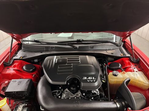 Used 2019 Dodge Charger SXT image 26