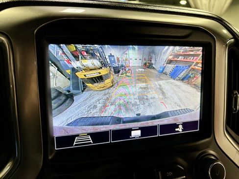 Used 2020 Chevrolet Silverado 3500 LT w/ Convenience Package image 9