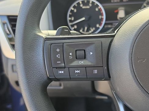 Certified 2022 Nissan Rogue SV FWD image 29