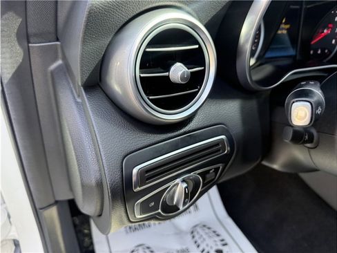 Used 2019 Mercedes-Benz C 300 Sedan w/ Premium Package image 34
