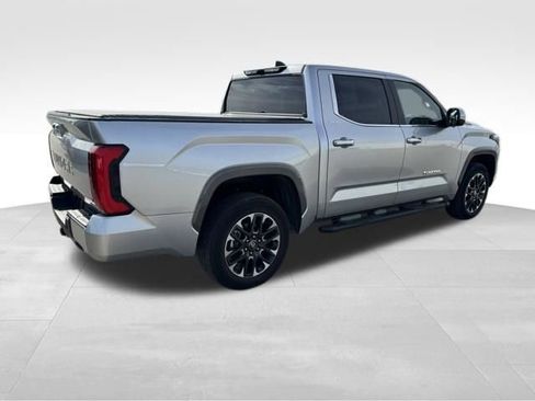 Used 2025 Toyota Tundra Limited AWD/4WD image 5