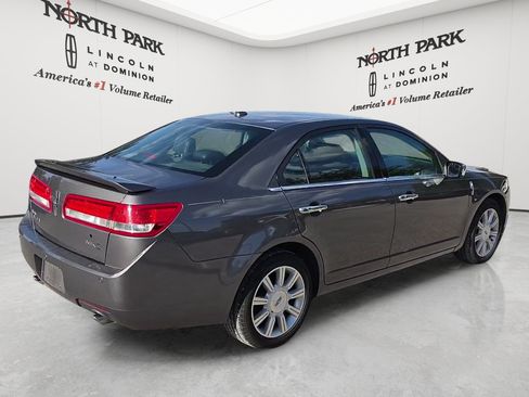 Used 2012 Lincoln MKZ FWD image 5