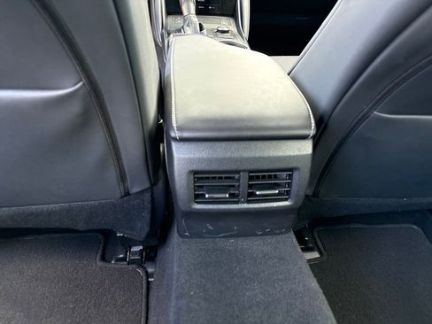 Used 2024 Lexus IS 500 RWD image 19