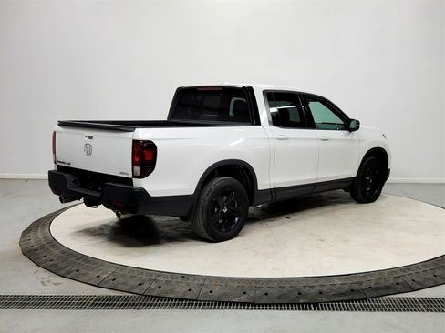 Used 2023 Honda Ridgeline Black Edition image 7
