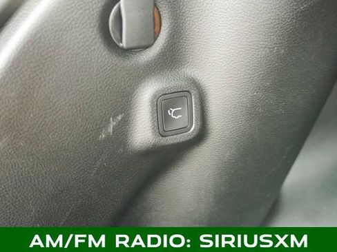 Used 2023 Jeep Compass Trailhawk image 6