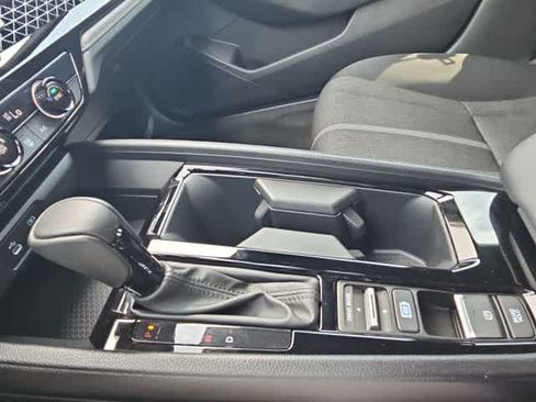 Used 2024 Honda Accord Sport image 26