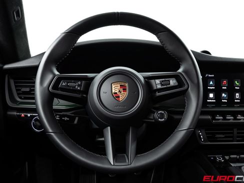 Used 2025 Porsche 911 GT3 RWD image 30