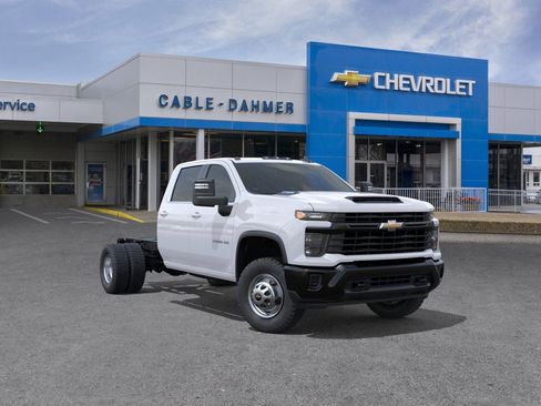 New 2026 Chevrolet Silverado 3500 W/T AWD/4WD image 1