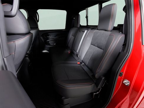 Used 2024 Nissan Titan PRO-4X w/ Off Road Protection Package AWD/4WD image 18