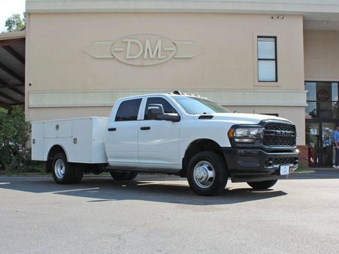 Used 2023 RAM 3500 Tradesman AWD/4WD image 5