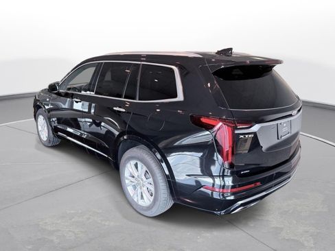 Used 2024 Cadillac XT6 Luxury w/ LPO, Floor Liner Package AWD/4WD image 10