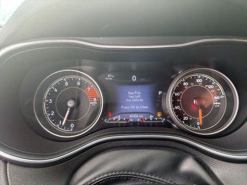 Used 2021 Jeep Cherokee Trailhawk AWD/4WD image 13