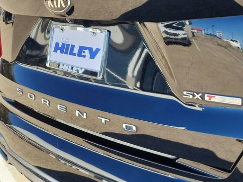 Used 2021 Kia Sorento SX image 32