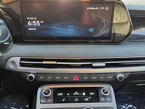 Used 2024 Hyundai Palisade Calligraphy FWD image 10