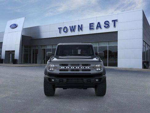 New 2025 Ford Bronco Big Bend w/ Black Diamond Package image 6