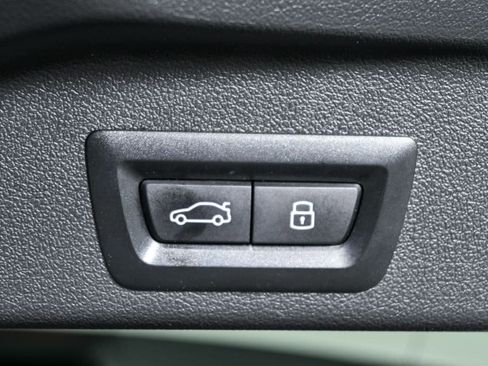 Used 2024 BMW X5 M60i AWD/4WD image 32