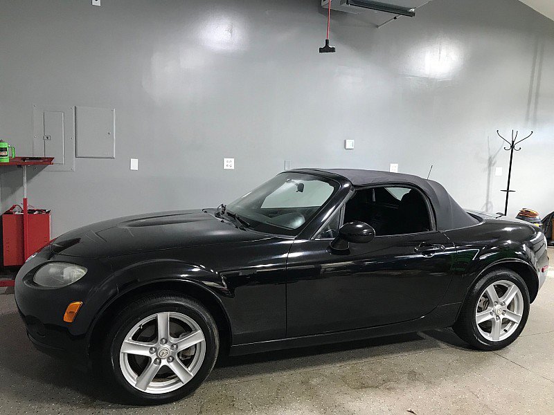 Used 2007 MAZDA MX-5 Miata Sport RWD image 14