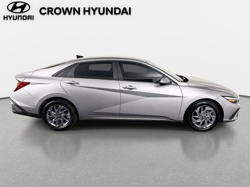 Certified 2024 Hyundai Elantra SEL image 4