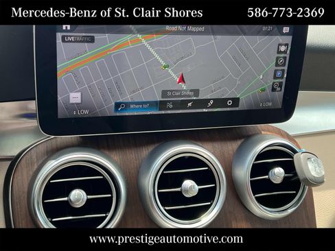 Used 2021 Mercedes-Benz GLC 300 4MATIC image 25