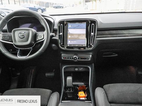 Used 2022 Volvo C40 P8 Recharge Ultimate image 14