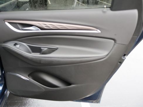 Used 2023 Buick Enclave Avenir w/ Trailering Package, 5000 lbs. image 18