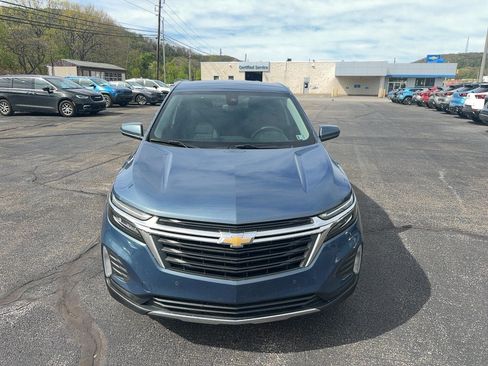 Used 2024 Chevrolet Equinox LT AWD/4WD image 2