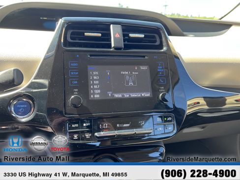 Used 2016 Toyota Prius Two FWD image 17