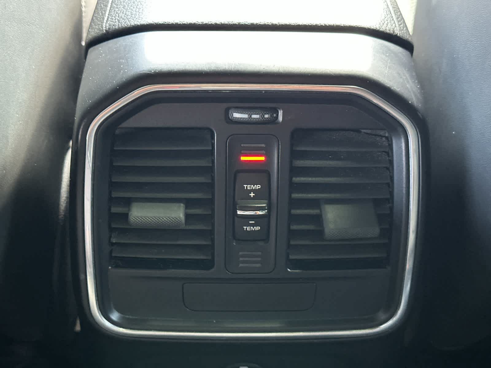 Certified 2021 Porsche Macan S AWD/4WD image 14