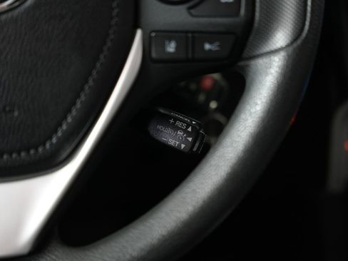 Used 2019 Toyota Corolla LE w/ Carpet Mat Package (TMS) image 14