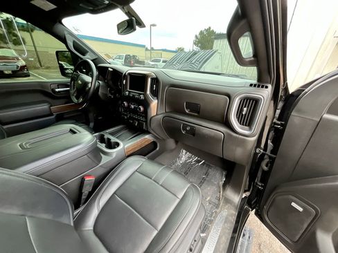 Used 2022 Chevrolet Silverado 3500 High Country w/ Z71 Off-Road Package image 25