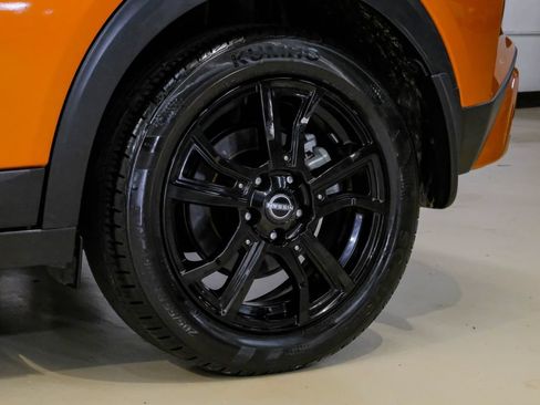 Used 2023 Nissan Kicks SR FWD image 72