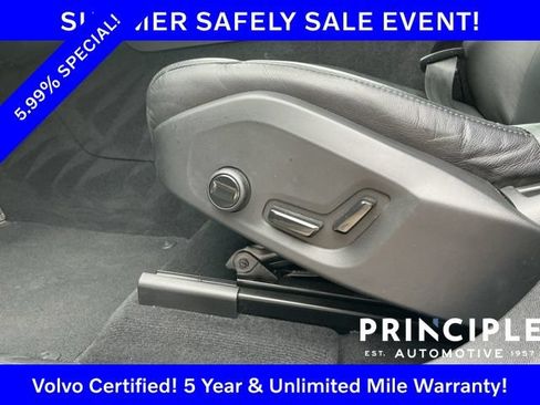 Certified 2023 Volvo XC60 B5 Core FWD image 31