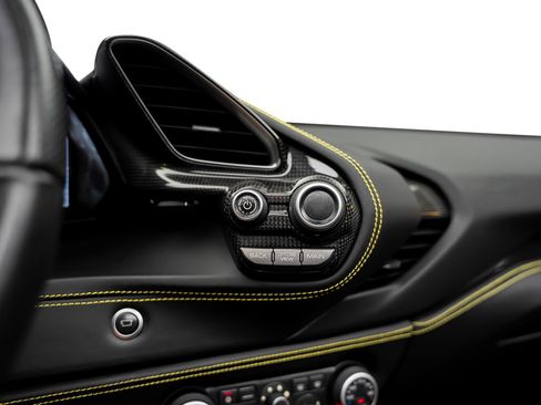 Used 2017 Ferrari 488 Spider RWD image 44