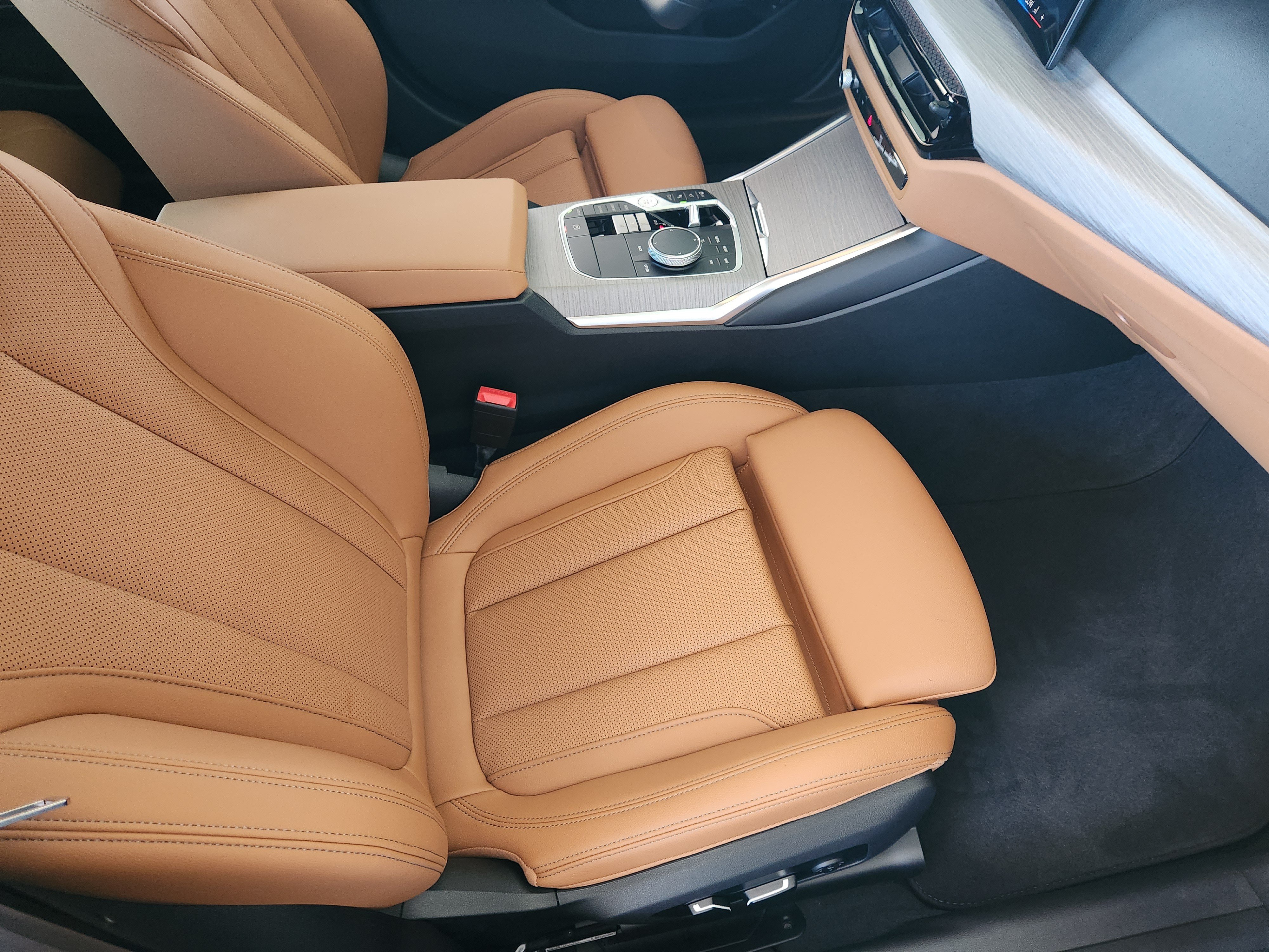 Used 2026 BMW 330i Sedan w/ M Sport Package RWD image 17