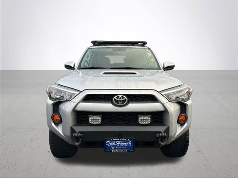 Used 2019 Toyota 4Runner TRD Off-Road image 3